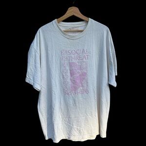 3 for $12: Mens White and Pink ‘SOCIAL THREAT’ T Shirt Size XL